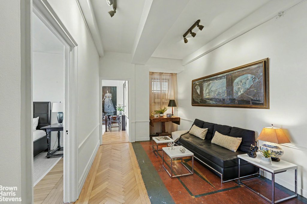 155 East 72nd Street, Unit 7D photo 4