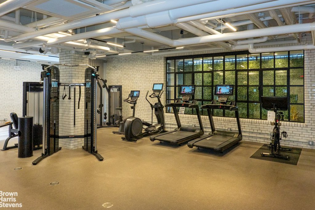 155 East 72nd Street, Unit 7D photo 8