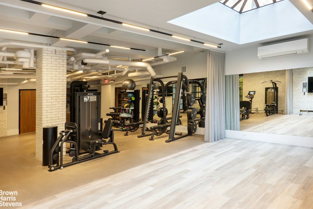 155 East 72nd Street, Unit 7D photo 9