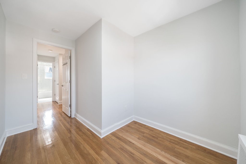 20-17 26th Street – For Sale photo 15
