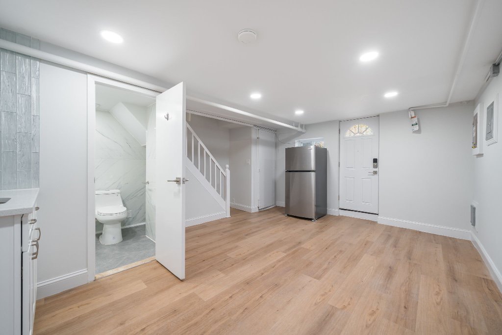 20-17 26th Street – For Sale photo 19