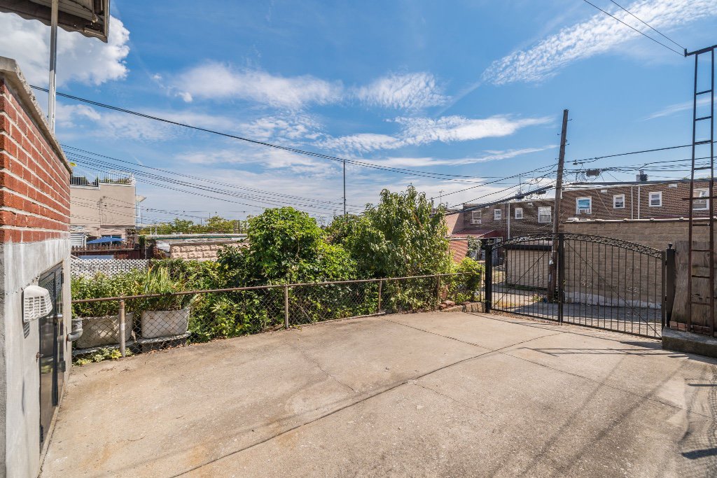 20-17 26th Street – For Sale photo 24