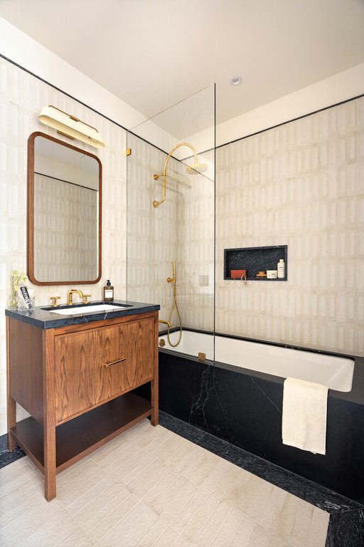 127 Kent Avenue, Unit PH2E photo 8