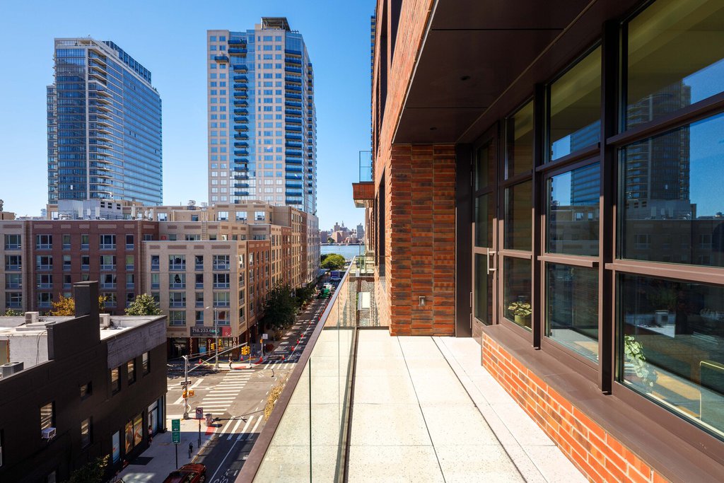 127 Kent Avenue, Unit PH2E photo 9