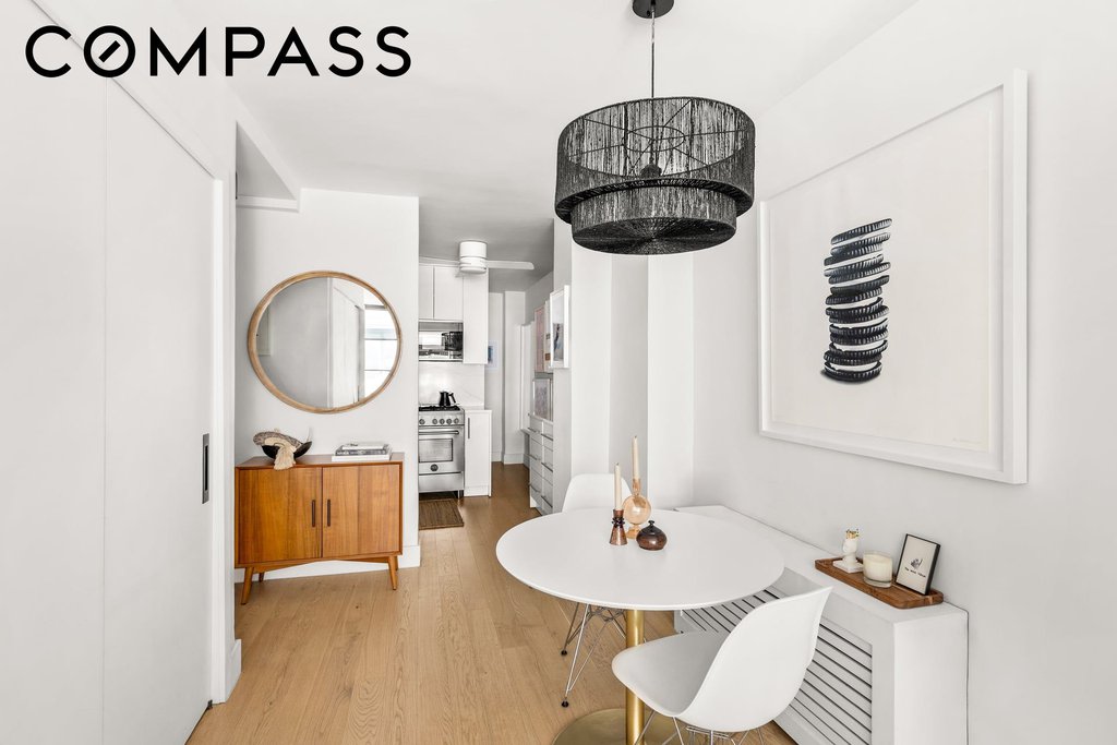105 West 13th Street, Unit 2A photo 2