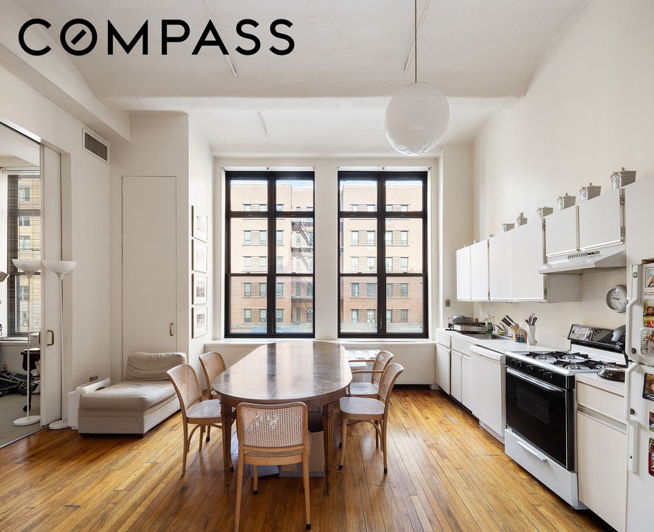 161 West 15th Street, Unit 2G photo 4