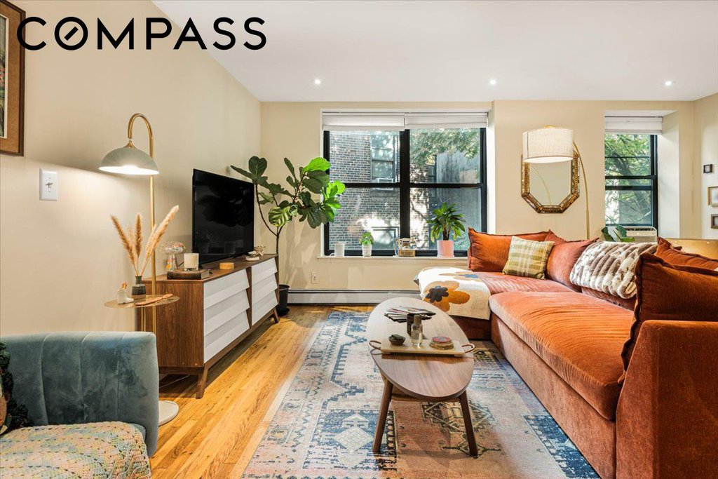 427 Saint Johns Place, Unit 3C photo 2