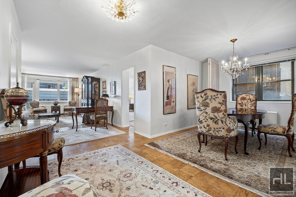 165 West 66th Street, Unit 6H photo 7