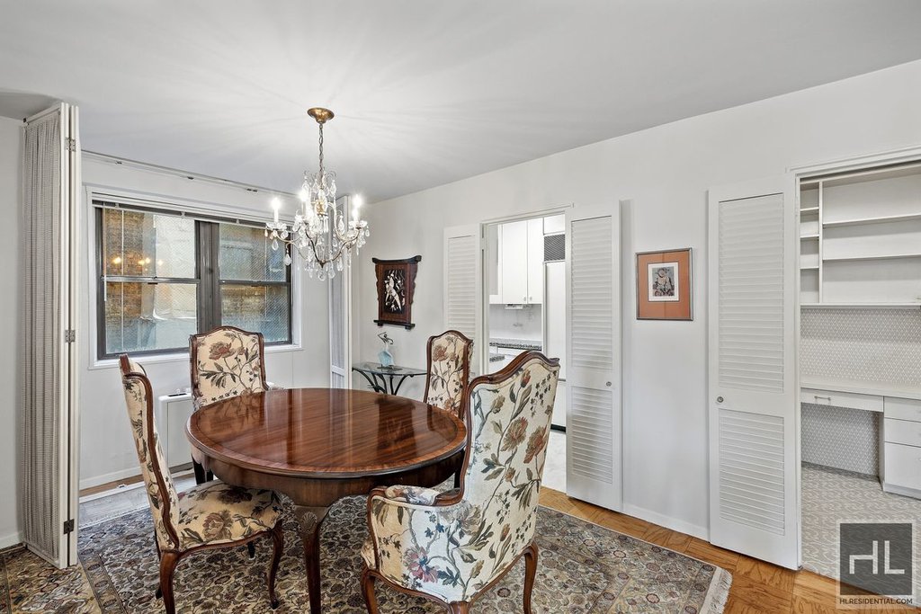 165 West 66th Street, Unit 6H photo 8