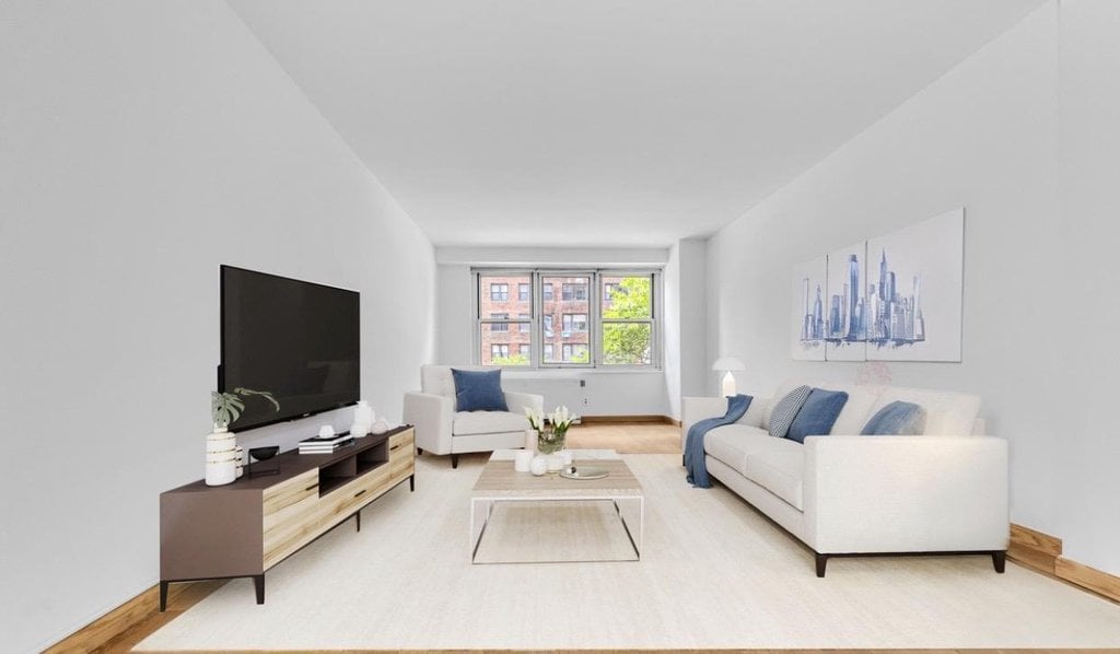 305 East 24th Street, Unit 4X