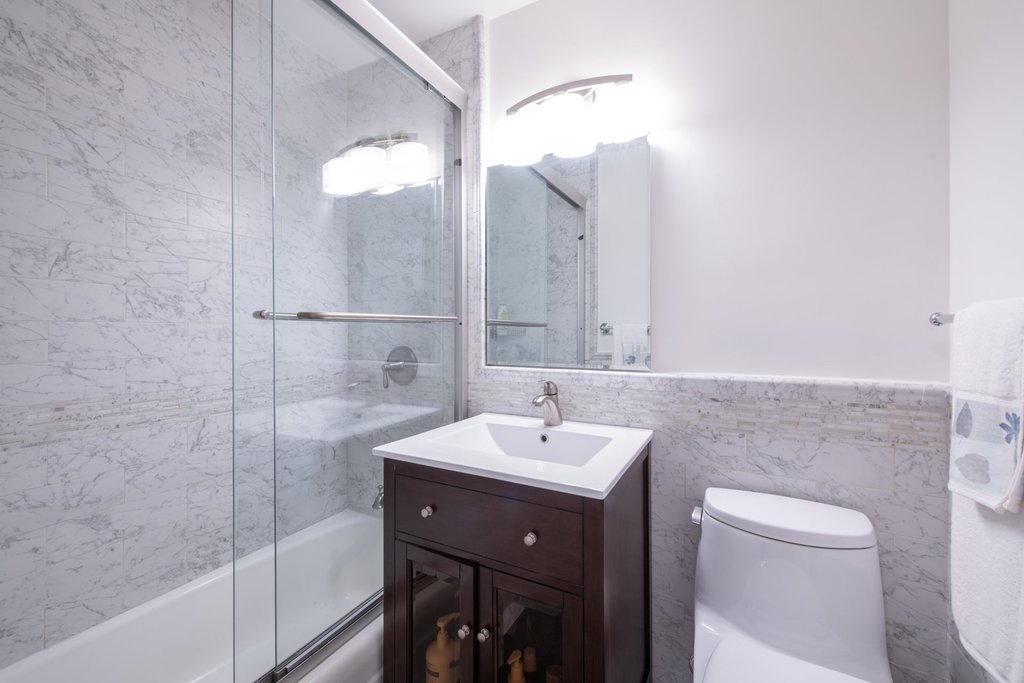 370 East 76th Street, Unit B704 photo 8