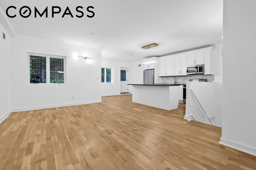 802 Dekalb Avenue, Unit 1B photo 9
