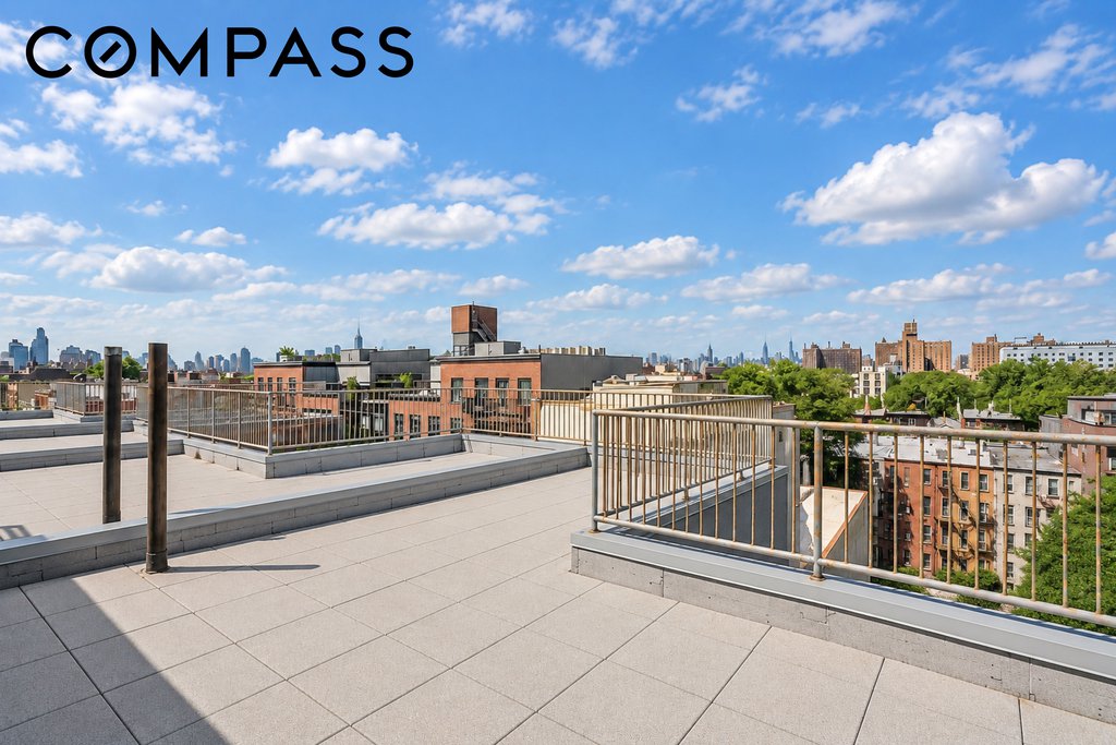 802 Dekalb Avenue, Unit 1B photo 32