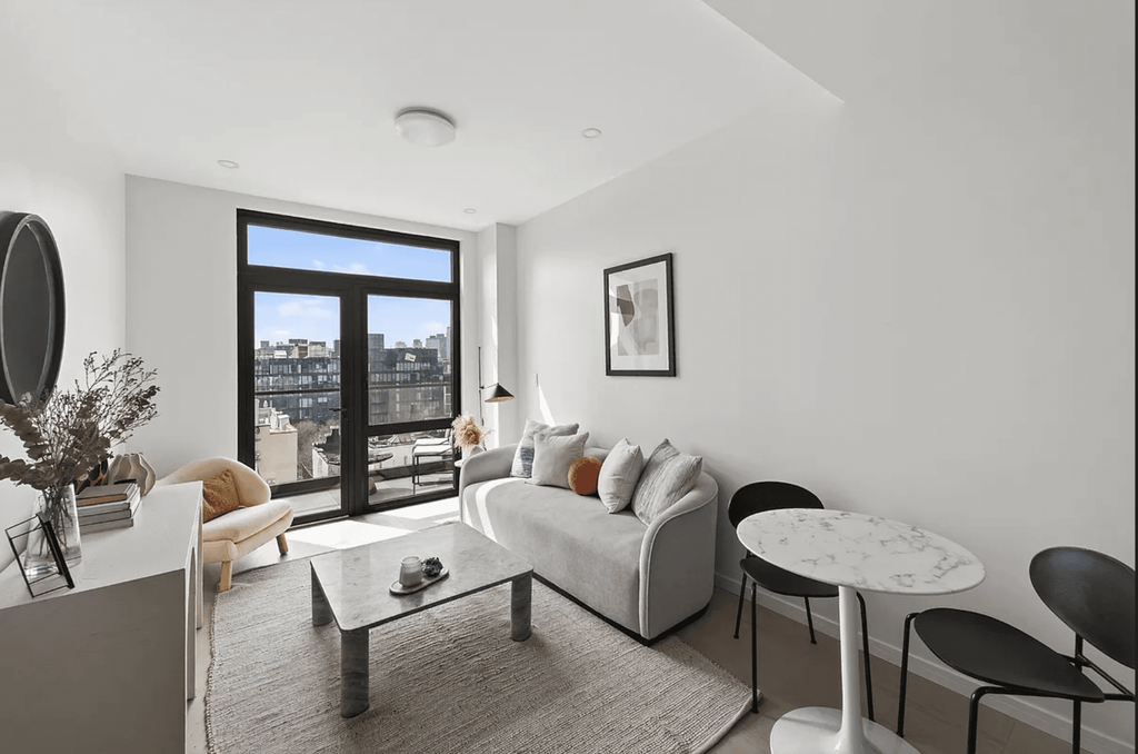 11-52 44th Drive, Unit PHA