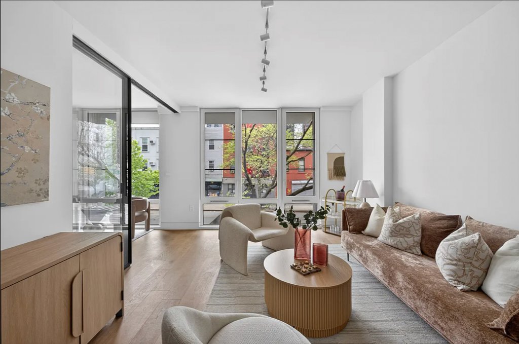1110 Manhattan Avenue #Residence