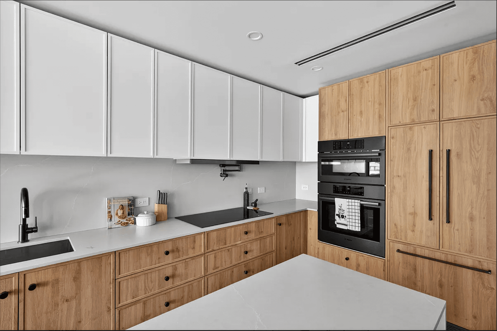 1110 Manhattan Avenue, Unit 6 photo 9