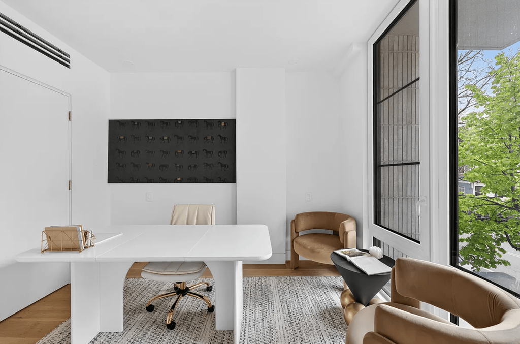 1110 Manhattan Avenue, Unit 6 photo 11
