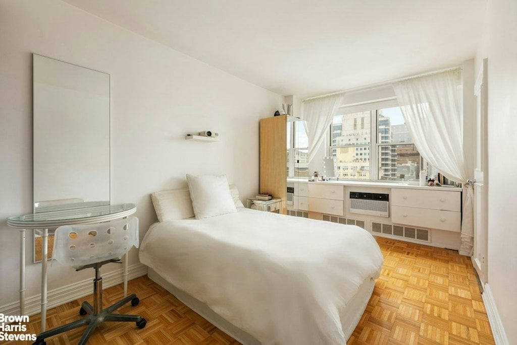 1175 York Avenue, Unit 16J photo 7