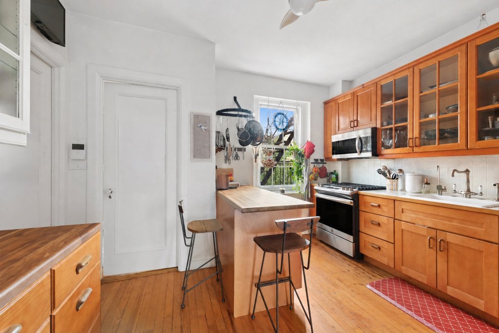 525 West 238th Street, Unit 3A photo 6