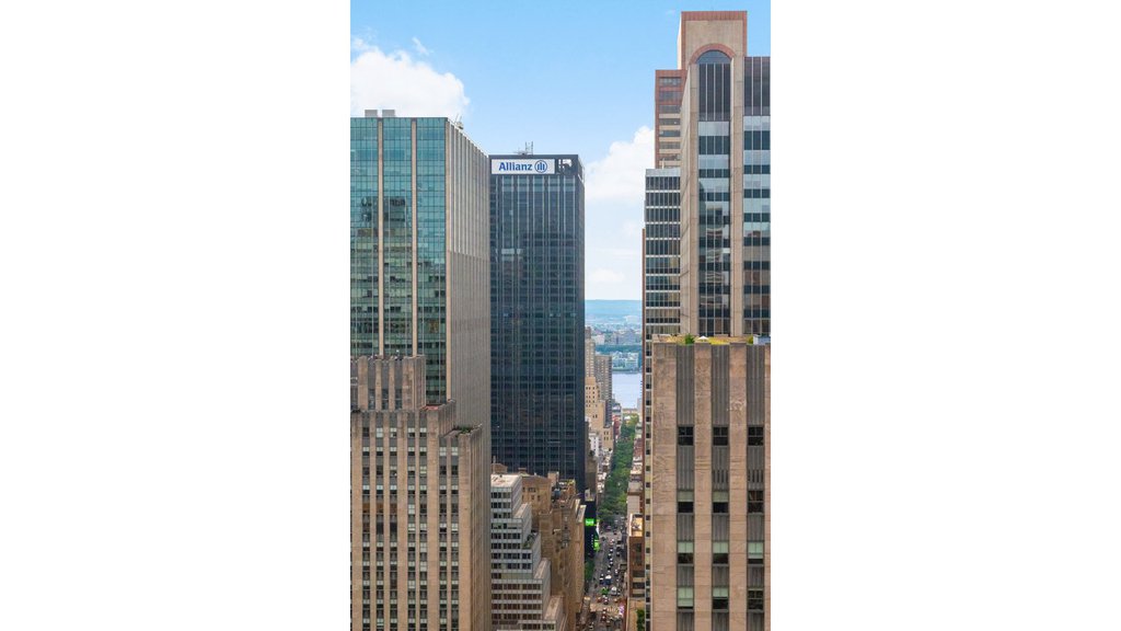 641 Fifth Avenue, Unit 36H photo 3
