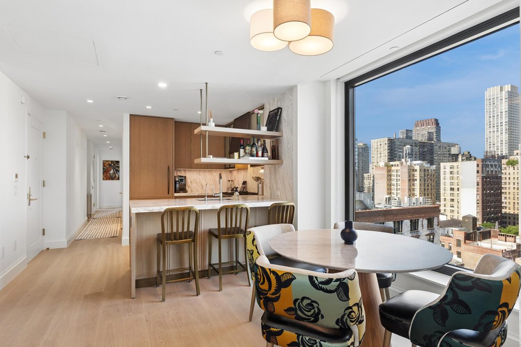 214 West 72nd Street, Unit 12 photo 5