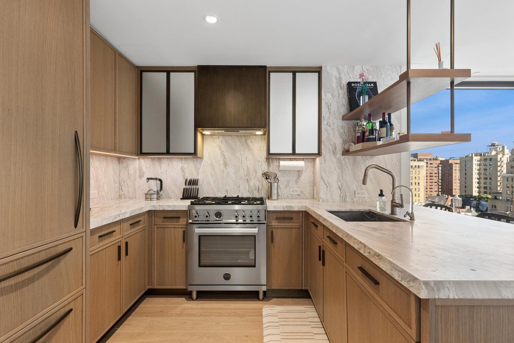 214 West 72nd Street, Unit 12 photo 7