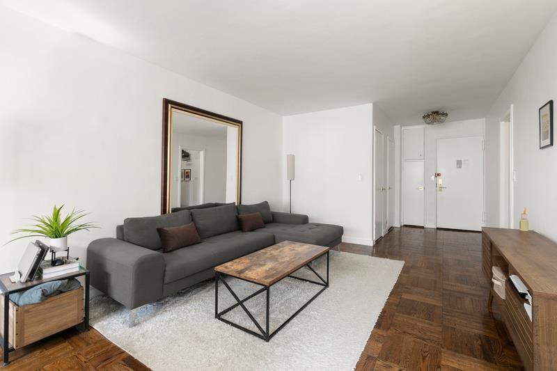 404 East 66th Street, Unit 4C photo 2