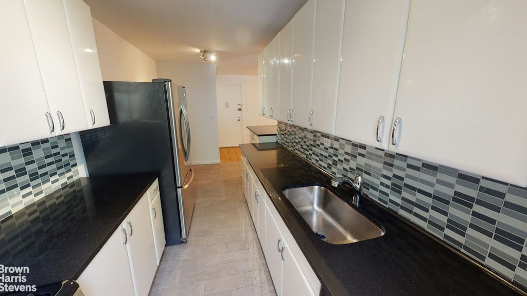 100 Overlook Terrace, Unit 417 photo 3