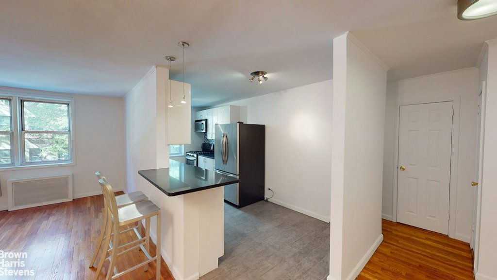 100 Overlook Terrace, Unit 417 photo 4