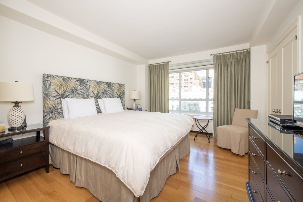 200 East 66th Street, Unit C703 photo 5