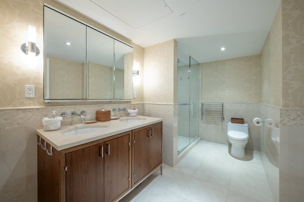 200 East 66th Street, Unit C703 photo 6