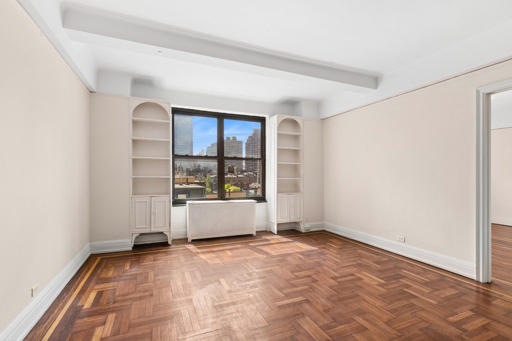 12 West 72nd Street, Unit 11F photo 2