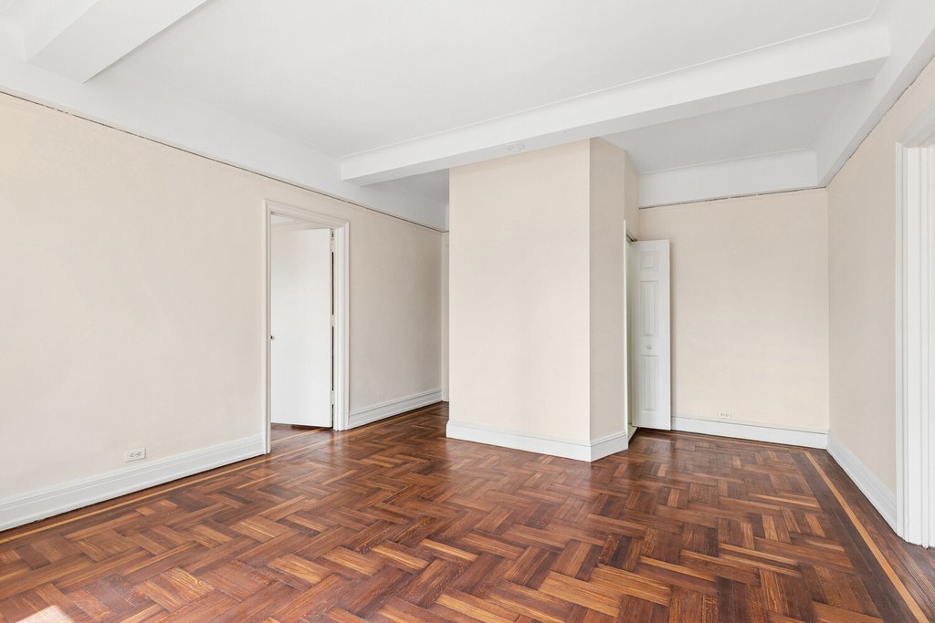 12 West 72nd Street, Unit 11F photo 4