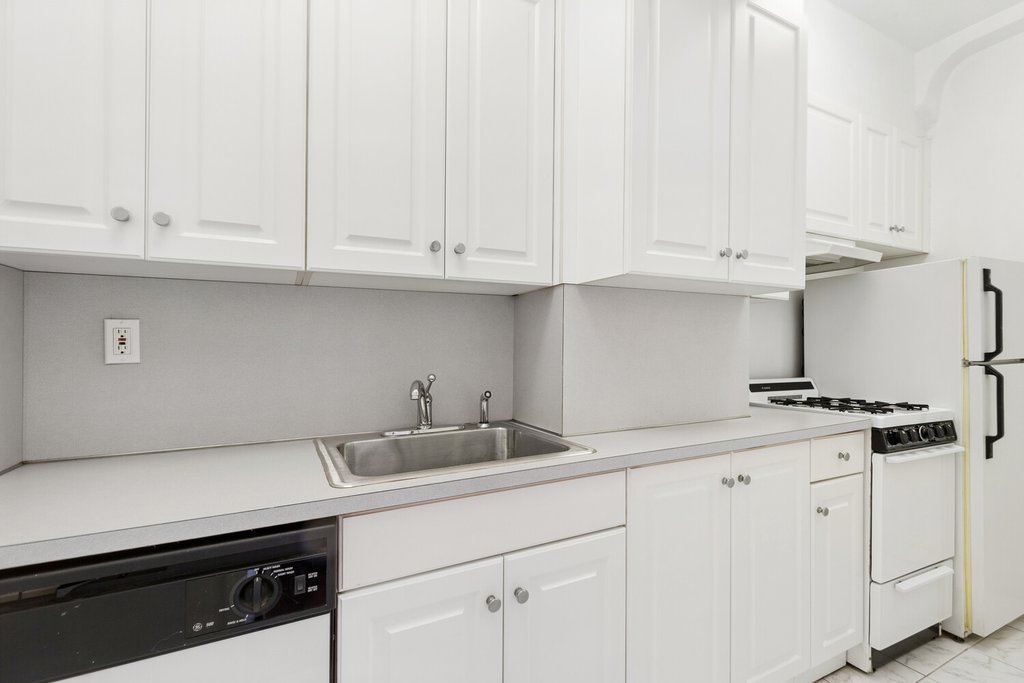 12 West 72nd Street, Unit 11F photo 11