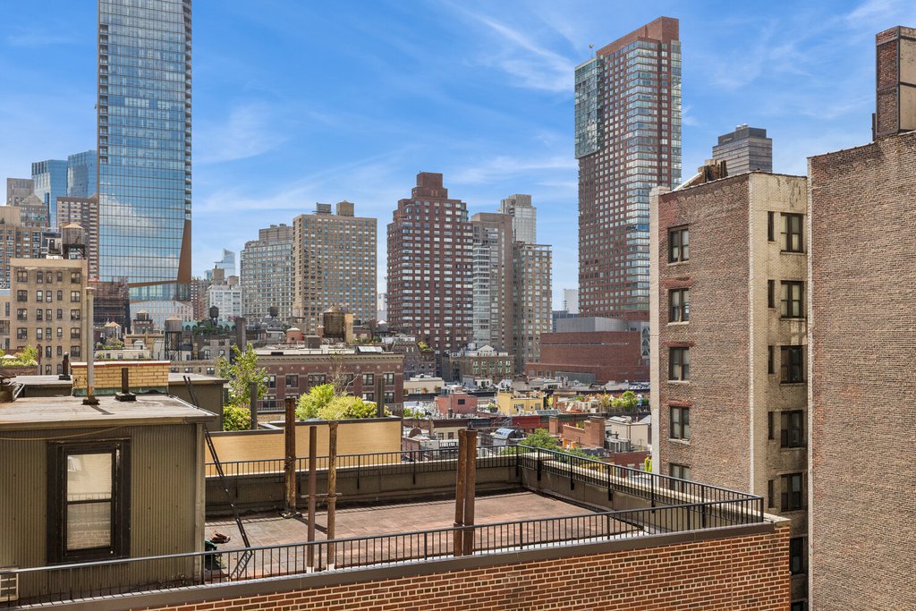 12 West 72nd Street, Unit 11F photo 12