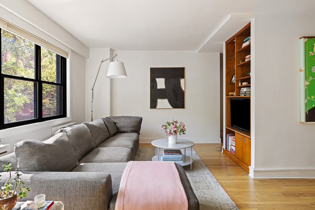 31 Jane Street, Unit 2D photo 2