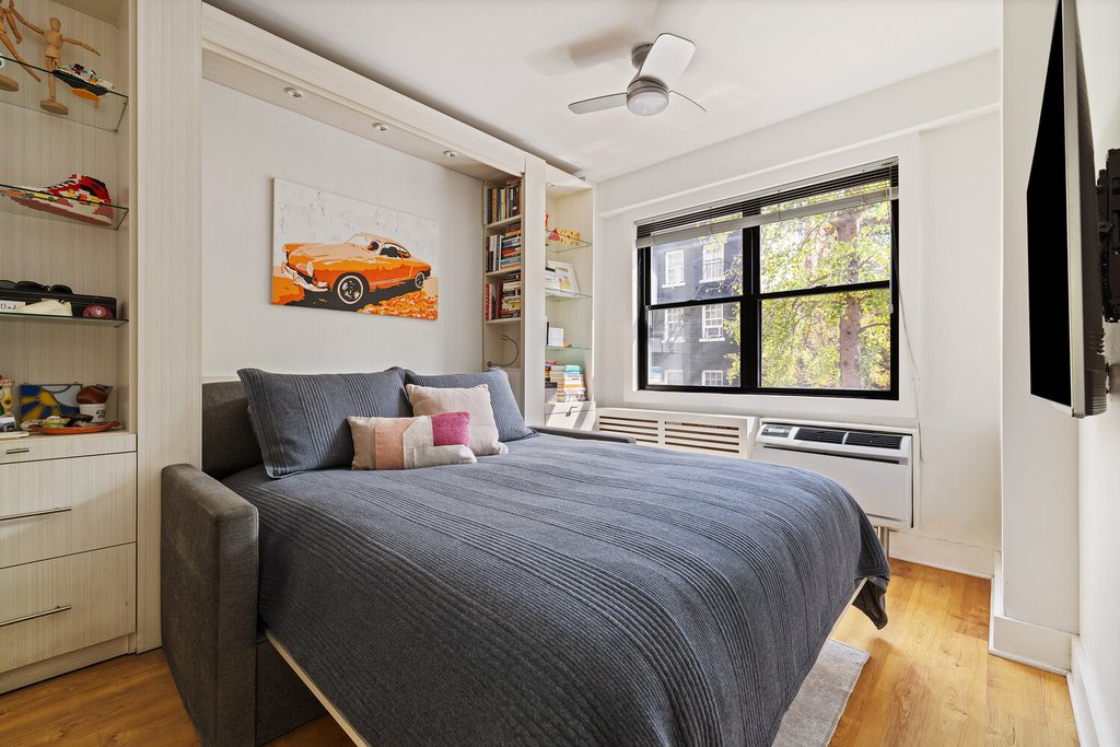 31 Jane Street, Unit 2D photo 5