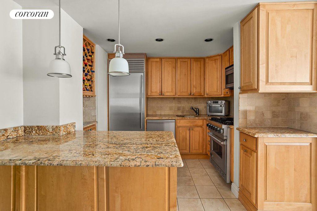 420 East 72nd Street, Unit 10FG photo 4