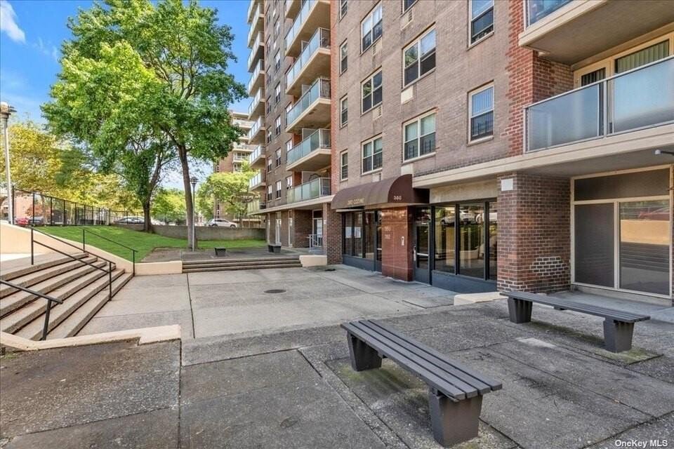 12399 Flatlands AVENUE, Unit 1J