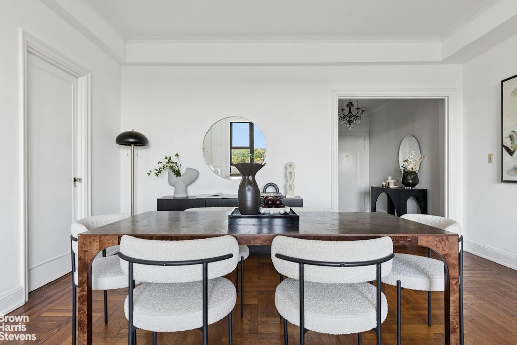 128 Central Park South, Unit 11A photo 5