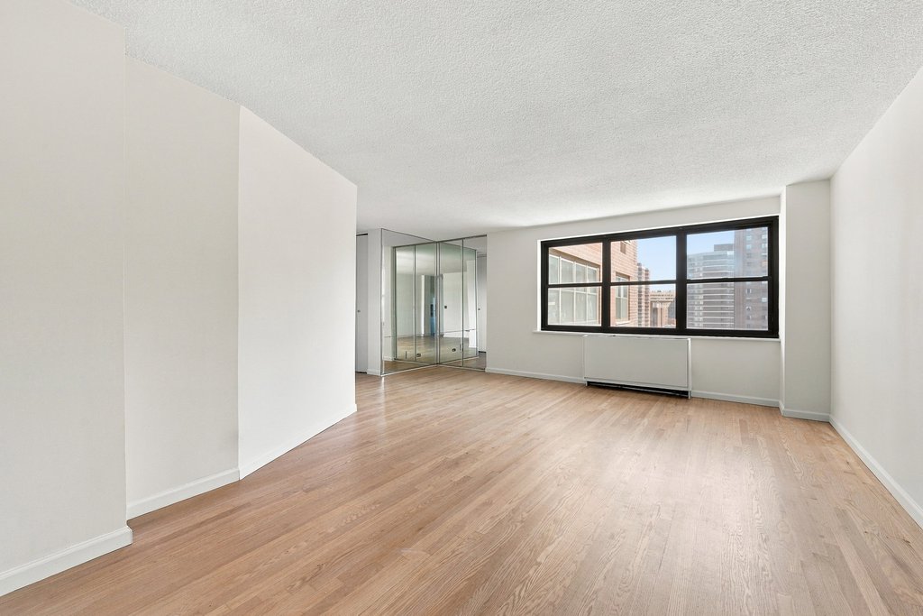200 East 24th Street, Unit 1801