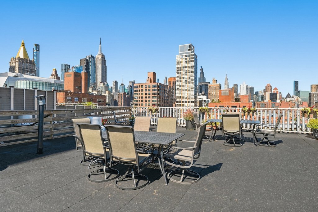 200 East 24th Street, Unit 1801 photo 6
