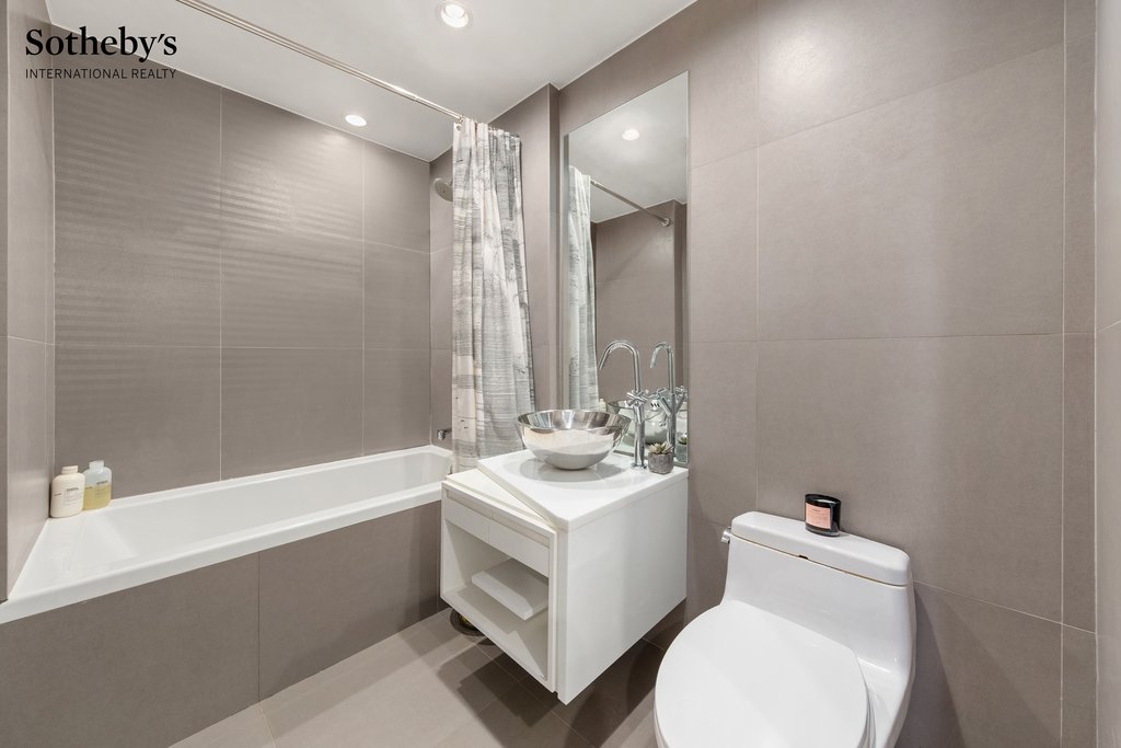 60 Orchard Street, Unit 6 photo 10