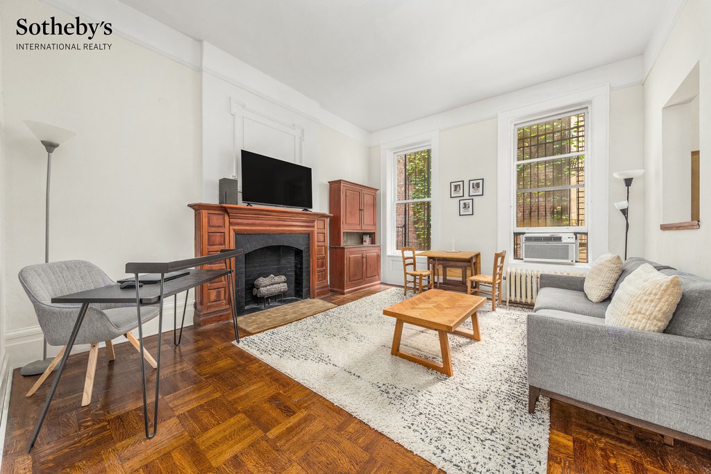 302 West 102nd Street, Unit 2 photo 2