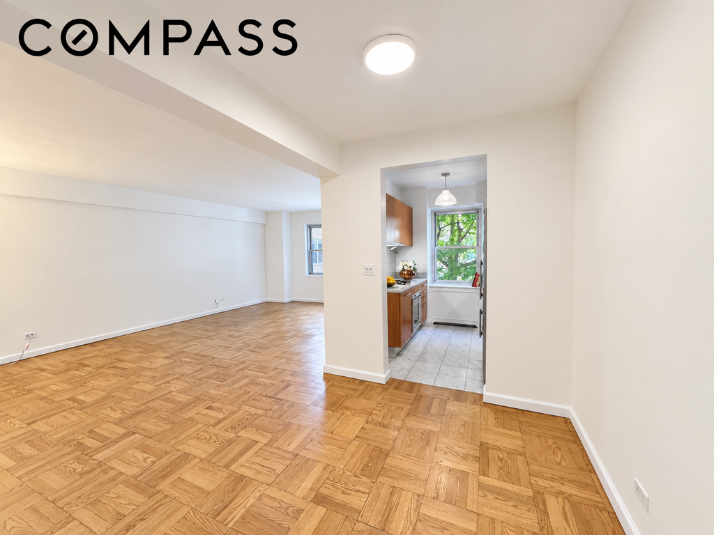 11 Fifth Avenue, Unit 5B photo 2