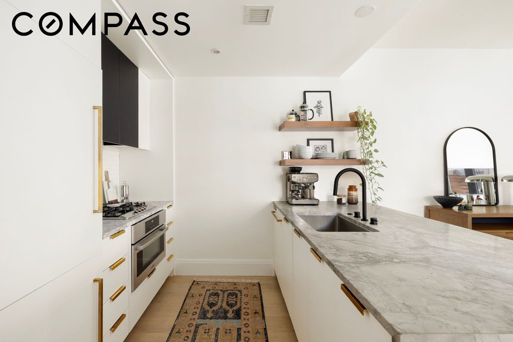 610 Warren Street, Unit 3D photo 4