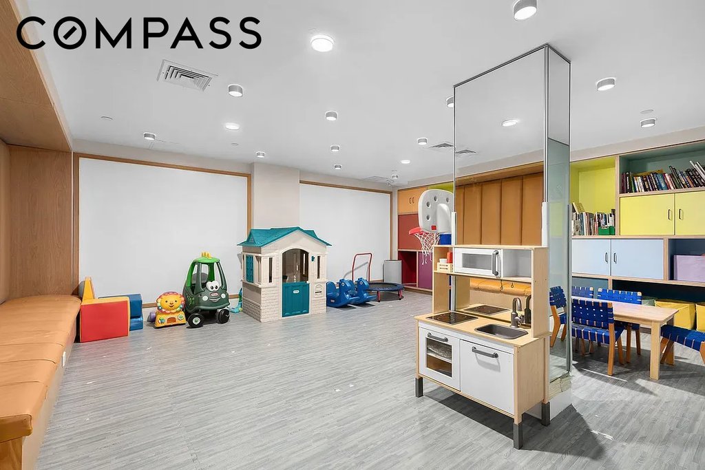 610 Warren Street, Unit 3D photo 11