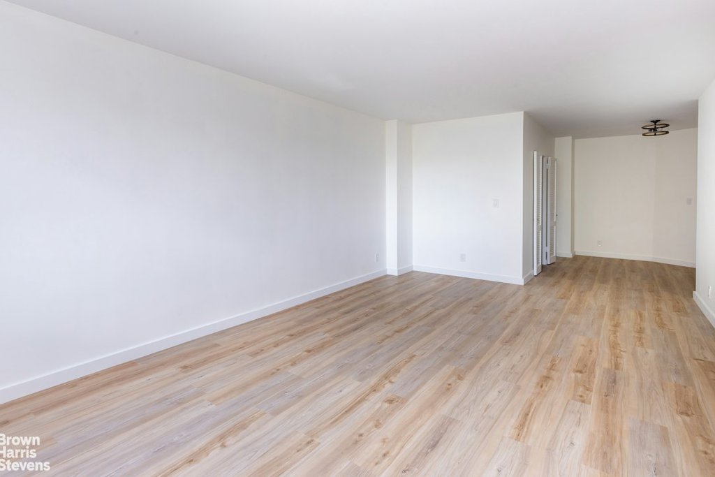 2621 Palisade avenue, Unit 1G photo 4