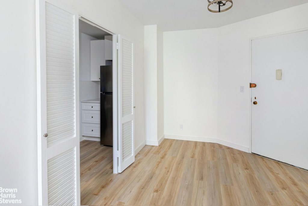2621 Palisade avenue, Unit 1G photo 6