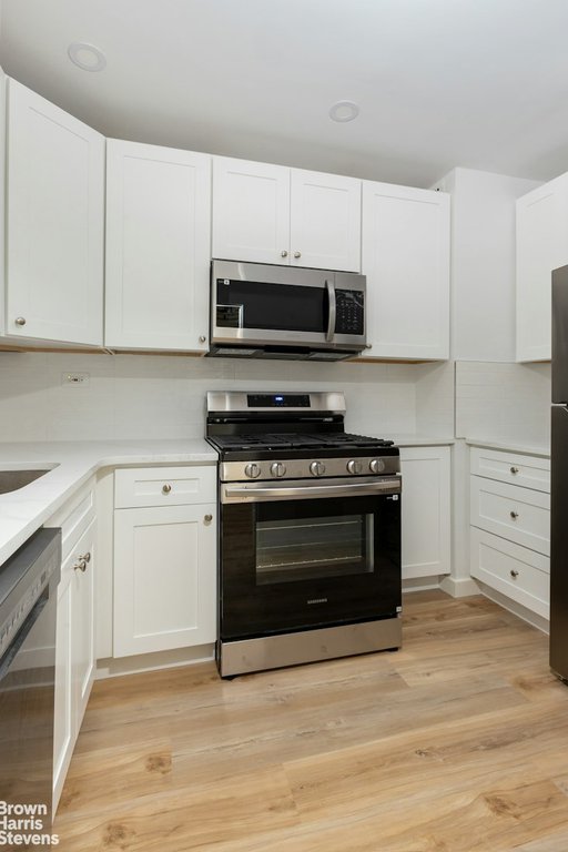 2621 Palisade avenue, Unit 1G photo 8